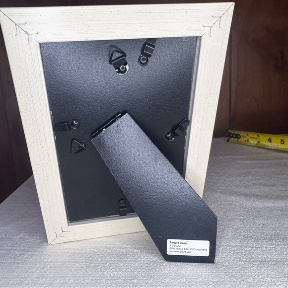 Target Cream Chevron-Textured Photo Frame - Picture 3 of 5